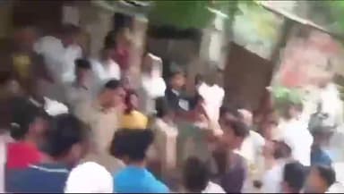 मेरठ: लोहियानगर थाना क्षेत्र में 30 लाख के प्लॉट पर कब्जा, लाठी डंडों और हथियारों के साथ कब्जा करने पहुंचे भूमाफिया