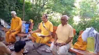 शाजापुर: शाजापुर में गरासिया घाट पर गायत्री परिजनों द्वारा आयोजित किया गया कर्मकांड एवं यज्ञ, बड़ी संख्या में शामिल हुए लोग