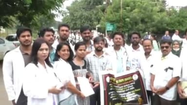 अंबाजोगाई: तालुक्यातील डॉक्टरांचा कोलकाता घटनेच्या निषेधार्थ एकदिवशीय संप, दुचाकी रॅली काढून उपविभागीय अधिकाऱ्यांना दिले निवेदन