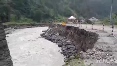 भटवाड़ी: गंगोत्री हाईवे पर गंगा भागीरथी नदी के कटाव से प्राचीन बाल कंडार मंदिर के अस्तित्व को खतरा