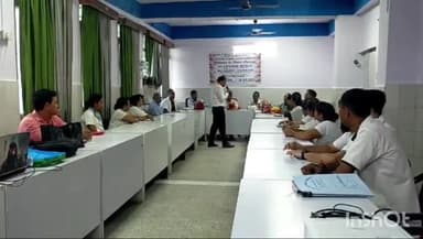 लखीसराय: सदर अस्पताल में दो दिवसीय निरीक्षण करने पहुंची सेंट्रल टीम, सिविल सर्जन और नोडल पदाधिकारी के साथ की बैठक