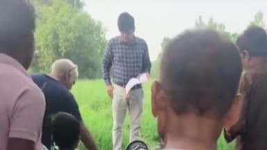 करनाल: गांव छपरा खेड़ा के ट्यूबवेल की होदी में मिला एक व्यक्ति की डेड बॉडी । पुलिस और एफएसएल की टीम पहुंची मौके पर।