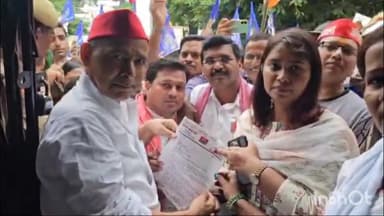 हरदोई: क्रीमीलेयर और वर्गीकरण के विरोध में सपाइयों ने कलेक्ट्रेट में किया प्रदर्शन,डीएम को सौंपा ज्ञापन