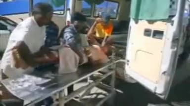 सुपौल: गद्दी के समीप मोटर साइकिल सवार ने एक बुजुर्ग आदमी को मारा  टक्कर हुआ  जख्मी सदर अस्पताल सुपौल मे इलाज  जारी