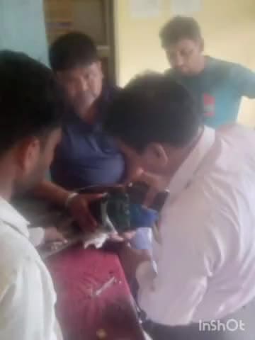 जलेसर: लोकिया गांव में खेत में नाचते हुए राष्ट्रीय पक्षी मोर पर आवारा कुत्तों ने किया हमला, राष्ट्रीय पक्षी की हालत हुई खराब