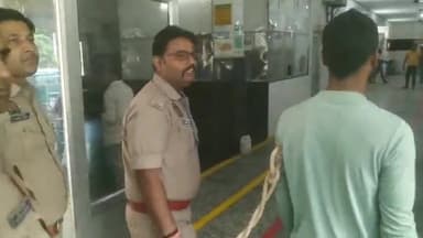 इटावा: जीआरपी थाना पुलिस ने वांछित अभियुक्त को गिरफ्तार कर जेल भेजा था, रिमांड के लिए अभियुक्त अमन का कराया मेडिकल परीक्षण