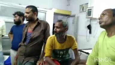 औरैया: जनपद जालौन के कुठोद निवासी युवक को जहरीले कीड़े ने काटा, औरैया के 50 सैया अस्पताल में भर्ती