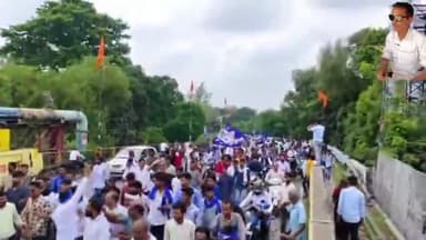 अंबेडकर विद्यार्थी संगठन के चीफ राम सोलंकी के साथ में