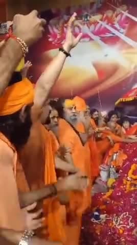 विश्व स्तरीय बहुत बड़े संत पायलट बाबा का हरिद्वार में अंतिम समाधि,विश्व भर से आए साधु संत,सादर नमन,आशुतोष सिंह समाजसेवी