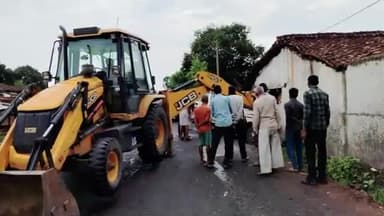 #सिंगरौली सुलियरी कोल माइंस कोल वाहनों के आगे चलने वाली बुलेरो वाहन घर मे जाकर घुसा लोगो का फूटा गुस्सा
#sunilshah