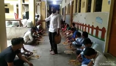 खबर औरैया से भागवत कथा के उपरांत हुआ सतेश्वर मंदिर पर हुआ विशाल भंडारे का आयोजन