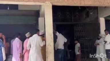 इकौना: इकौना मे संचालित गैर मान्यता प्राप्त जामिया कादिरिया बरकातिया लिलबनात आवासीय मदरसा सीज