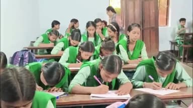 गिरिडीह: अखिल विश्व गायत्री परिवार द्वारा मकतपुर हाई स्कूल समेत अन्य केंद्रों में भारतीय संस्कृति ज्ञान परीक्षा की गई आयोजित