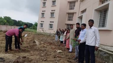 हज़ारीबाग: हजारीबाग विनोबा भावे विश्वविद्यालय में एक वर्षीय पीजी डिप्लोमा इन योगा में नामांकन 25 अगस्त से शुरू।