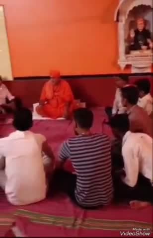 जालौर: जालौर में 26 अगस्त को कृष्ण जन्माष्टमी के कार्यक्रम को  लेकर जलंधरनाथ धर्मशाला में बैठक आयोजित