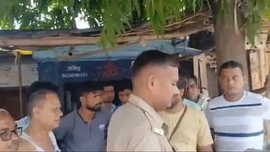 औरैया: सदर कोतवाली क्षेत्र के अंतर्गत जेसीज चौराहे के समीप गल्ला की दुकान में चोरी का प्रयास, पुलिस मौके पर मौजूद