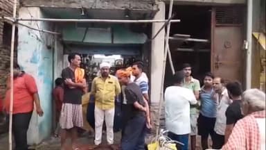 भदोही: गोपीगंज में बर्तन की दुकान में हुई ढाई लाख रुपए से अधिक की चोरी, पुलिस जांच में जुटी