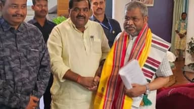 मोतिहारी: पूर्वी चंपारण निवासी गन्ना एवं उद्योग मंत्री ने रांची में पूर्व मुख्यमंत्री सह बीजेपी के प्रदेश अध्यक्ष से की मुलाकात