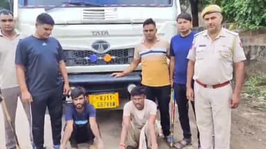 धौलपुर: शातिराना तरीके से अवैध बजरी का परिवहन करते सदर पुलिस ने सदर चौराहे से दो आरोपियों को किया गिरफ्तार, कब्जे से ट्रेलर जप्त