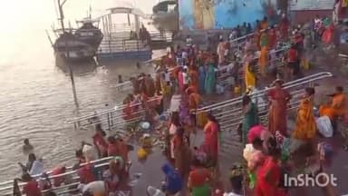 मुंगेर: सिंह नक्षत्र के  दूसरे इतवार पर स्नान एवं पूजा के लिए गंगा घाटों पर महिलाओं की भीड़ उमड़ पड़ी।

मुंगेर : सिंह नक्षत्र के  द