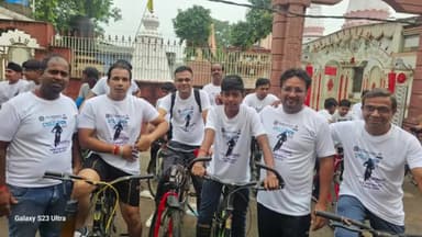 गिरिडीह: कुटिया रोड से मारवाड़ी युवा मंच गिरिडीह शाखा द्वारा साईक्लोथोन 4.0 कार्यक्रम का किया गया अयोजन