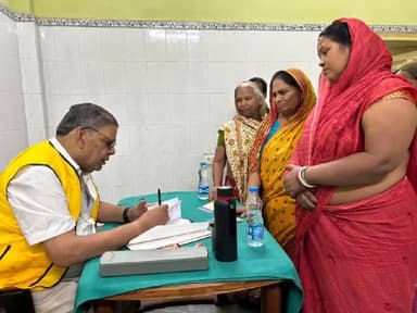 लखीसराय: लखीसराय चितरंजन रोड स्थित लायंस क्लब भवन में लायंस क्लब द्वारा निःशुल्क स्वास्थ्य जांच शिविर का हुआ आयोजन