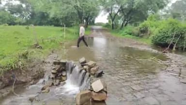 सुनेल: कुंडला प्रताप व कादर नगर के बीच नाले की रपट हुई क्षतिग्रस्त, आवागमन हुआ प्रभावित