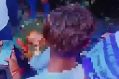 गाज़ियाबाद: नवयुग मार्केट में भाईचारा सम्मेलन के दौरान चंद्रशेखर आजाद के समर्थकों ने युवकों के साथ की मारपीट, कई लोग घायल