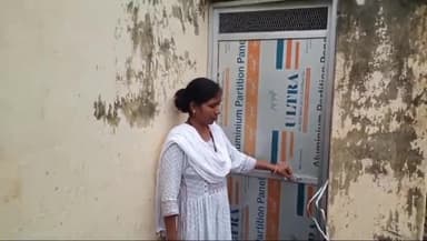 नुआंव: पजरांव उप स्वास्थ्य केंद्र के हैंडपंप व शौचालय के दरवाजे को असामाजिक तत्वों ने किया क्षतिग्रस्त