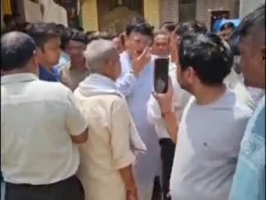 तानसेन: ग्वालियर के 15 विधानसभा क्षेत्रों में पहुंचे प्रदेश के ऊर्जा मंत्री प्रद्युमन सिंह तोमर ने लोगों से मिलकर सुनी उनकी समस्याएँ