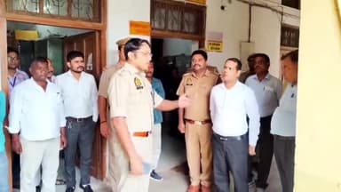 गोंडा: पुलिस भर्ती परीक्षा को सकुशल संपन्न करवाने हेतु एसपी विनीत जायसवाल ने जिले के परीक्षा केंद्रों का किया निरीक्षण