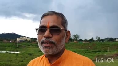 गुना नगर: हनुमान टेकरी पर चोरी के आरोपियो को पकड़ने पंडित लखन शास्त्री ने प्रशासन को दिया 72 घंटे का अल्टीमेटम फिर करेंगे मौन अंशन