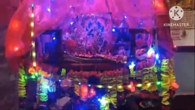 ललितपुर: ग्राम धौर्रा में श्री कृष्ण जन्माष्टमी महोत्सव के उपलक्ष्य में ग्रामीणों द्वारा किया गया दही मटकी फोड कार्यक्रम का आयोजन