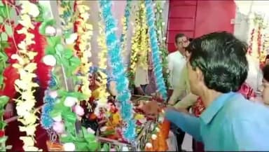 शाहनगर: घर घर जन्मे लड्डू गोपाल, विद्यालयों में बालसभा वही जगह जगह हुआ मटकीफोड़ प्रतियोगिता का आयोजन