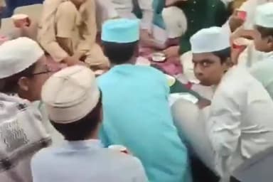 गाज़ियाबाद: क्रॉसिंग रिपब्लिक क्षेत्र में सोसाइटी के फ्लैट में चल रहा था कुरान का पाठ, पूछताछ पर सिक्योरिटी गार्ड के साथ की मारपीट