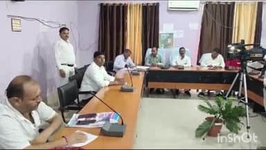 लखीसराय: शहर के पुरानी बाजार नगर परिषद के सभागार में लालू बस पड़ाव की लगी बोली 75 लाख 81हजार  में हुई बंदोबस्ती।