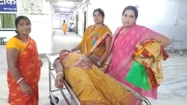 गोड्डा: देवबंधा गांव में घर में महिला को लगा करंट, महिला को लेकर परिजन पहुंचे सदर अस्पताल