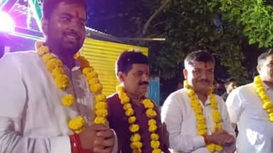 गुनौर: मोहननवास चौराहे पर मटकी फोड़ कार्यक्रम का हुआ आयोजन, बतौर मुख्य अतिथि शामिल हुए विधायक राजेश वर्मा