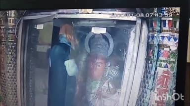 गुना नगर: हनुमान टेकरी पर चोरी को लेकर पूर्व मंत्री महेंद्र सिसोदिया ने गुना में ट्रस्ट के लोगों के साथ की बैठक, जताई चिंता