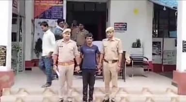 मेहनगर: केदली नहर पुलिया के पास से बरदह थाना की पुलिस टीम ने अवैध तमंचा व कारतूस के साथ एक अभियुक्त को किया गिरफ्तार, भेजा जेल