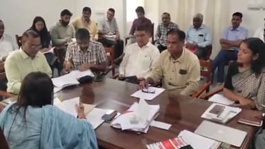 चूरू: जिला कलक्टर पुष्पा सत्यानी ने ली विवाद एवं शिकायत निवारण तंत्र के अन्तर्गत गठित जिला स्तरीय समिति की बैठक