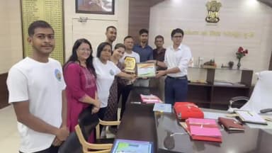 बूंदी: योग फॉर निरोगी बूंदी महाअभियान की टीम को जिला कलेक्टर ने अपने कक्ष में किया सम्मानित