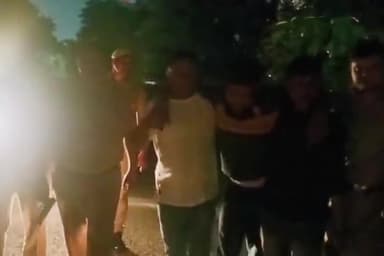 गाज़ियाबाद: थाना विजयनगर पुलिस की पत्रकार के घर चोरी करने वाले बदमाशों से हुई मुठभेड़, 2 बदमाश हुए गिरफ्तार व दो फरार