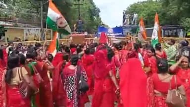 हुज़ूर: भोपाल में महिला कांग्रेस का नारी न्याय आंदोलन, राजभवन जा रहीं कार्यकर्ताओं को पुलिस ने रोका तो नारेबाजी कर जताया विरोध