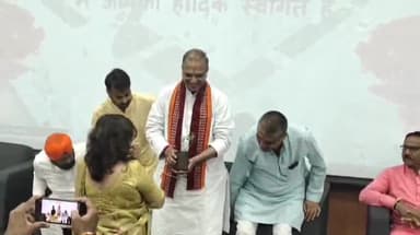 मंदसौर: महु नीमच हाइवे स्थित सुंदरलाल पटवा शासकीय मेडिकल कॉलेज का सांसद एवं जनप्रतिनिधियों एव पत्रकारों ने किया निरीक्षण