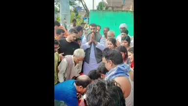 पांकी: पाकी रमेश गुप्ता जी के माता की निधन की खबर सुनकर अंतिम संस्कार में लाल सूरज ने लिया भाग