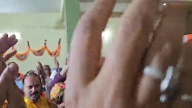 सारंगपुर: सारंगपुर में नंद महोत्सव में पहुंचे राज्यमंत्री गौतम टैट वाल का रामलला की तस्वीर भेंट कर किया सम्मान जमकर झूमे मंत्री