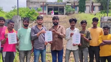 प्रभात पट्टन: एनएसयूआई के आव्हान पर प्रभात पट्टन में चलाया गया कैंपस चलो अभियान, विद्यार्थियों को बताए गए छात्र मांग पत्र के मुद्दे