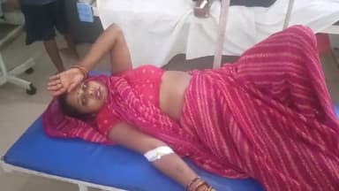 हाथरस: गांव हिम्मतपुर में घर में काम करते समय एक महिला को सांप ने काटा, हालत बिगड़ने पर अस्पताल में कराया गया भर्ती