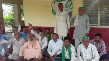 जलेसर: किसानों की विभिन्न समस्याओं को लेकर भारतीय किसान यूनियन भानू का चौथा दिन भी धरना प्रदर्शन जलेसर तहसील परिसर में जारी।